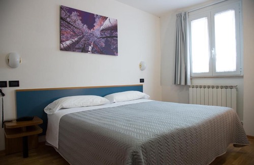 Morciano di Romagna Hotel | Welcoming Risorgimento: Pet-Friendly Stay with Dining Options