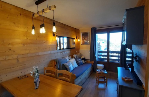 Risoul Apartment | Exceptional RISOUL 1850: Ski-in/Ski-out with WIFI & Balcony