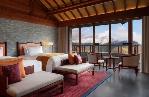 Jiuzhaigou Hotel | Experience Rissai Valley: A Ritz-Carlton Reserve Escape