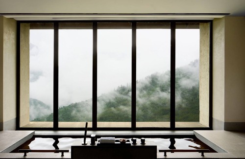 Jiuzhaigou Hotel | Experience Rissai Valley: A Ritz-Carlton Reserve Escape