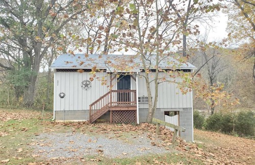 Stanley House | Family-Friendly Retreat at Rita's Rapids with Great Amenities