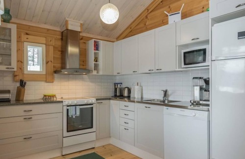 Mantyharju House | Relaxing Retreat at Ritalahti with Scenic Lake View