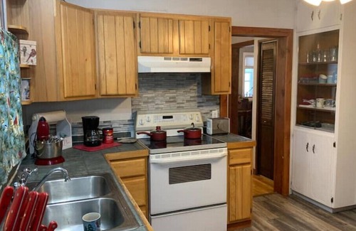 Portage House | Discover Ritchie's Riverfront Portage Place & Family Amenities