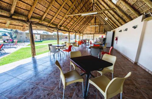 Hammanskraal Hotel | Discover Ritsako Game Lodge: Oceanfront Oasis with Spa