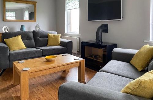 Maryport House | Ritson Wharf: Family-Friendly Getaway with 9.8/10 Rating