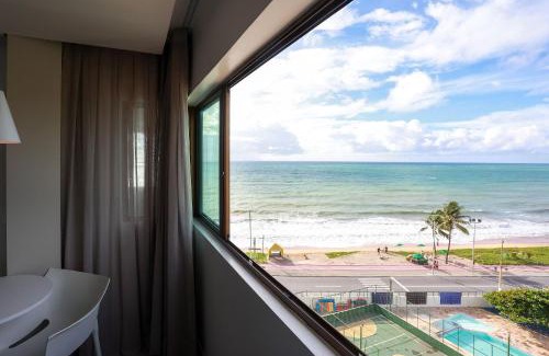 Cruz das Almas Apartment | Seaside Comfort at Ritz Suítes-Maceió with Pool & Ocean View