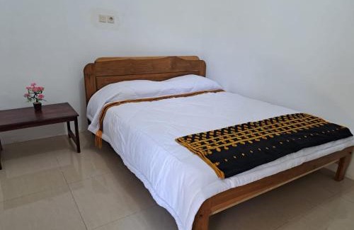 Riung Bed & Breakfast | Pet-Friendly Retreat at Riung Tiga Empat Tujuh Guesthouse