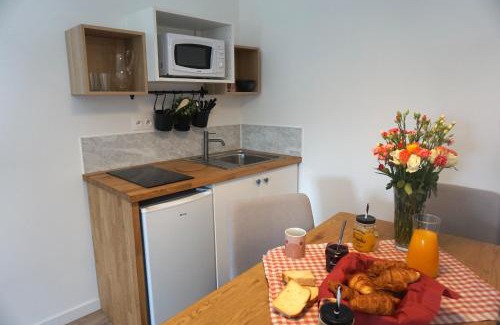 Saint-Aignan Apartment | Riva Cottage: Family-Friendly Escape with High Guest Ratings