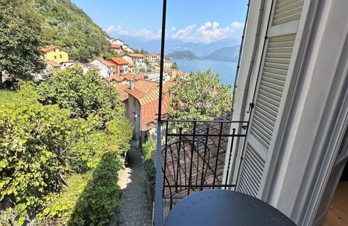 Colonno House | Discover Riva House Colonno - A Family-Friendly Retreat