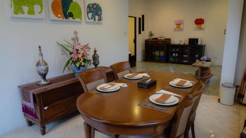 Pa Daet Hotel | Experience Comfort at Cheva Gallery Boutique Hotel