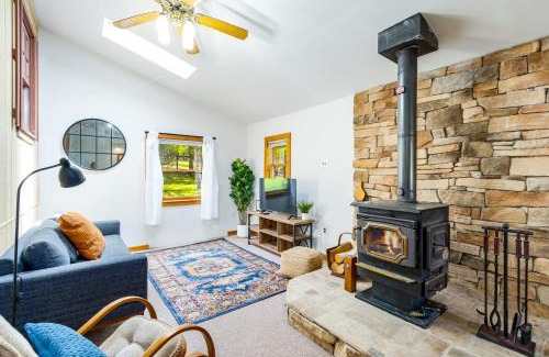 Berkeley Springs House | Cozy River Cabin with Hot Tub, Fire Pit & Pet-Friendly Stay