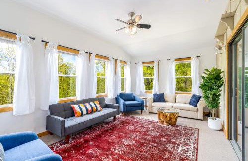 Berkeley Springs House | Cozy River Cabin with Hot Tub, Fire Pit & Pet-Friendly Stay