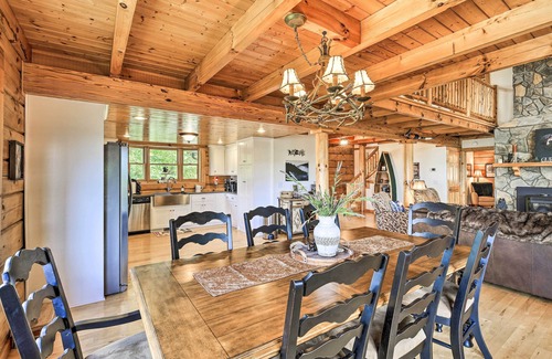 Piney Creek Cabin | Idyllic Piney Creek Cabin with River Access & Spa Amenities