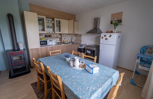 Mali Radic Apartment | River Bank & Castle View Apartment with Breakfast Included