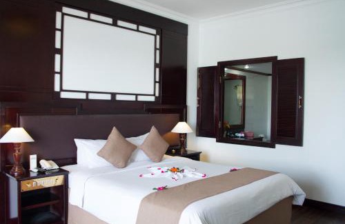 Cua Đai Resort | Discover River Beach Resort & Residences: Oceanfront Oasis