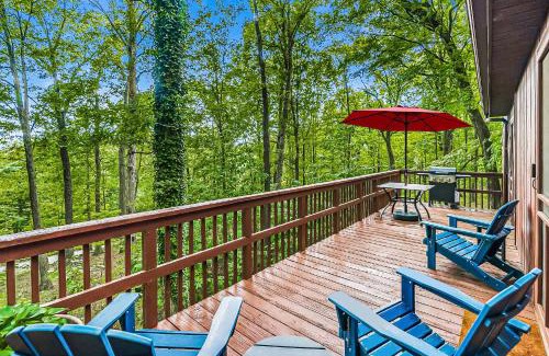 Great Cacapon House | Relaxing River Cabin with Hot Tub and Fire Pit Retreat