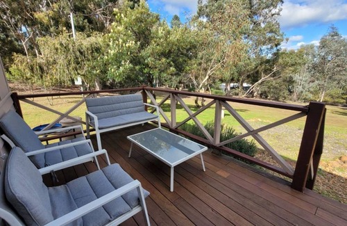 Jalbarragup Cottage | Relaxing River Cottage Retreat in Jalbarragup, Pet Friendly
