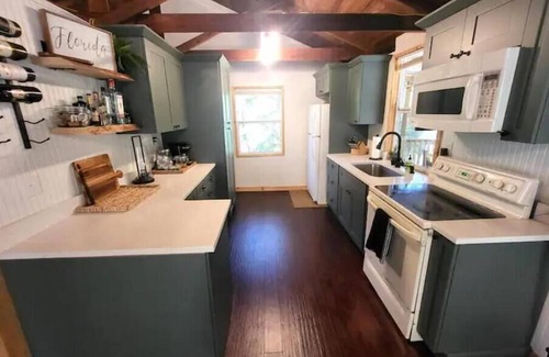 Webster Cabin | Relax at River Daze Cabin - Pet-Friendly Riverside Retreat