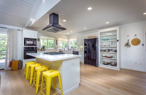 Kaweah House | Riverside Retreat at River Raven House - Ocean View & More