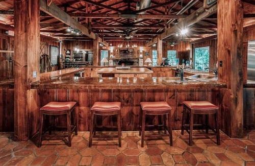 Mineral Wells Resort | Experience River's Edge Retreat: Blissful Stay by the Brazos