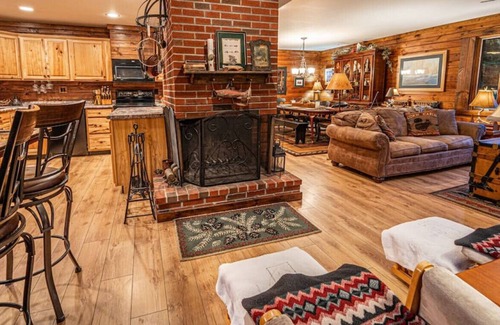 Cedar Run Cabin | Idyllic Riverfront Retreat with Cozy In-Home Fireplace