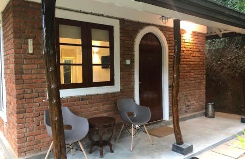 Belihuloya Hotel | Welcoming River Garden Resort: Family-Friendly Getaway