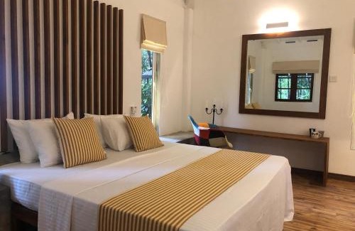 Belihuloya Hotel | Welcoming River Garden Resort: Family-Friendly Getaway