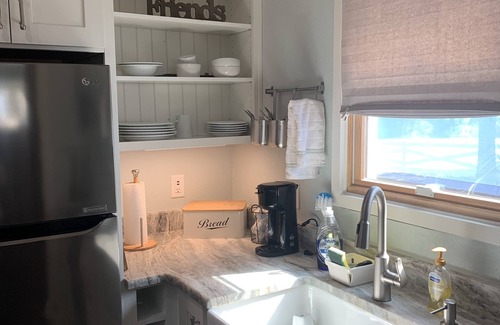 Crescent City Cottage | River Guest Cottage: Ideal for Boating Enthusiasts