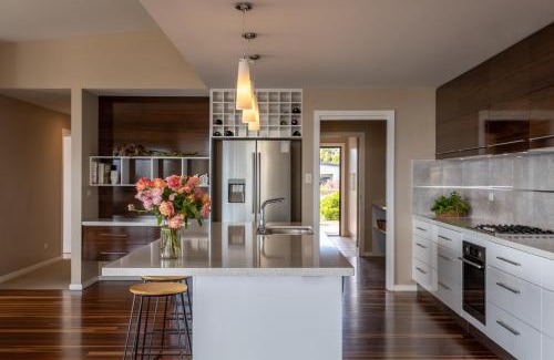 Riverside House | Tranquil River Haven with Scenic Views for Families
