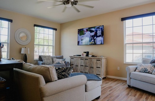 Homosassa House | Canal Home with Dock, Grill, Kayak & Perfect 10/10 Rating