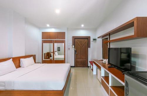 Pattani Hotel | Comfort at River Hotel Pattani with Pool & Restaurant