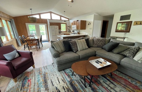 Baldwin House | River House Close to Downtown Baldwin with Large Back Deck