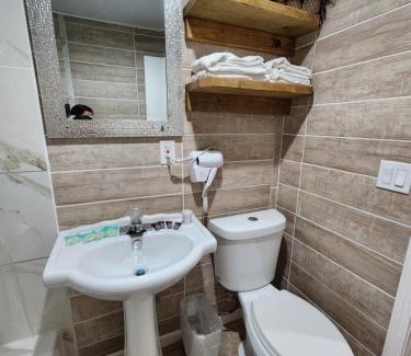 Niagara Falls Hotel | Family-Friendly Stay at Shiva's Travelers Lodge
