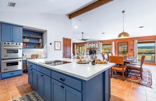 Ingram House | Relaxing River Resort with Pool, Lake Views & Hot Tub