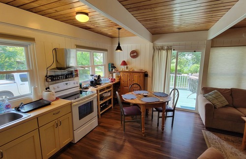 Alexandria Bay Cottage | River Life Cottage: A Perfect Family Retreat in NY