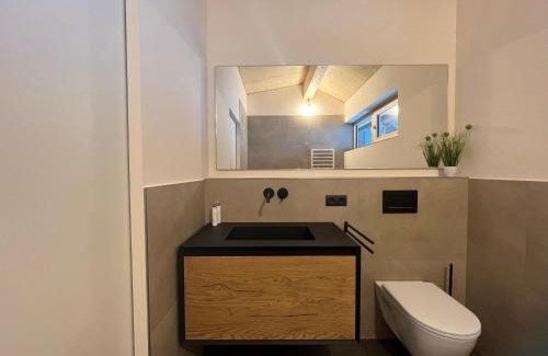 Dornbirn Apartment | River Lodge: Guest Rated 9.4 with Family-Friendly Dining