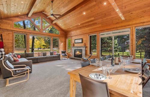 Leavenworth House | Exceptional River Lodge in Plain - Family-Friendly Retreat