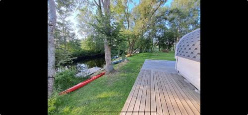 Saarde Ski Chalet | Relax at River Lounge: Pet-Friendly with Ocean Views