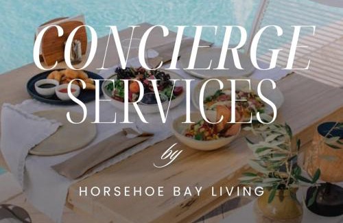 Kingsland House | Elegant River Oaks Lakeshore Retreat with Concierge Services
