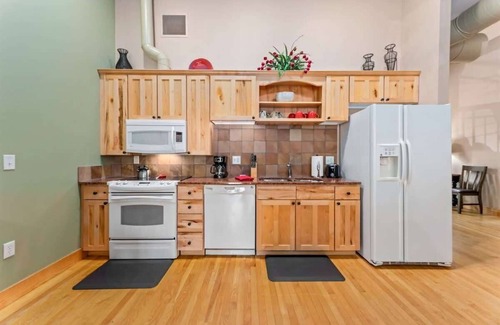 Estes Park Apartment | River's Pointe Overlook: Pet-Friendly Condo with Scenic Views