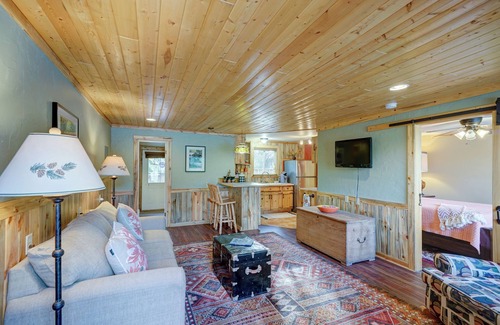 Howard House | River Place Retreat- Perfect Retreat for Large Groups or Families