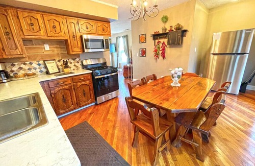 Marietta Apartment | Premier River Port Condo - Family-Friendly Waterfront Retreat