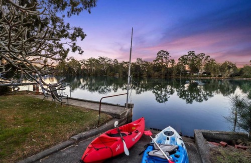Dora Creek House | River Retreat