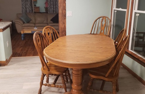Mantua House | River Retreat: Perfect Location with Family-Friendly Amenities