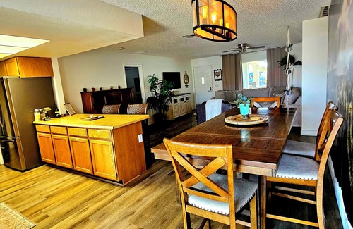 Bullhead City House | Unwind at a Cozy River Retreat with Mountain Views