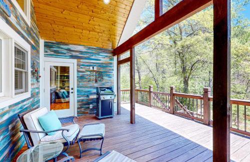 Franklin House | Tranquil River Retreat: Guest Rated 10/10 & Child Friendly