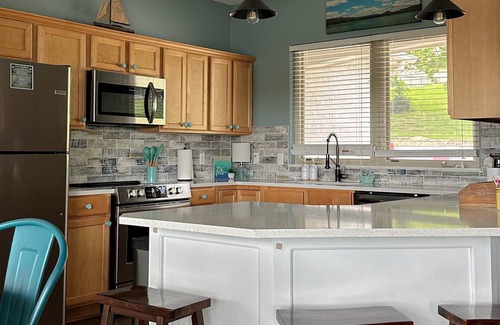 Shell Knob House | Unforgettable Stay at River Run Retreat with Lake Views