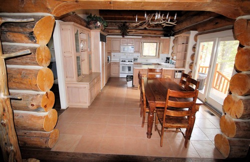 Greer Cabin | River Serenity managed by Cabin Butler