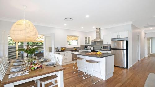 Shoalhaven Heads House | Pet-Friendly River Shack: Guest Rated 8.5/10 for Families
