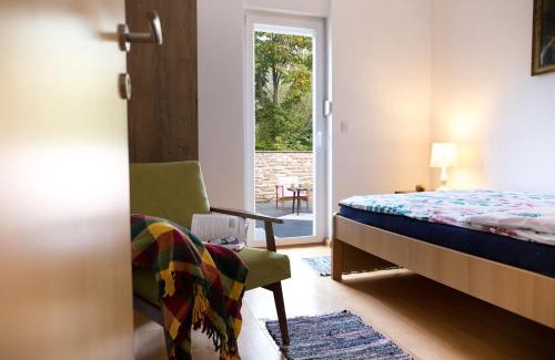 Aljmas House | Riverside Retreat: 4-Star Oceanfront Escape with Spa